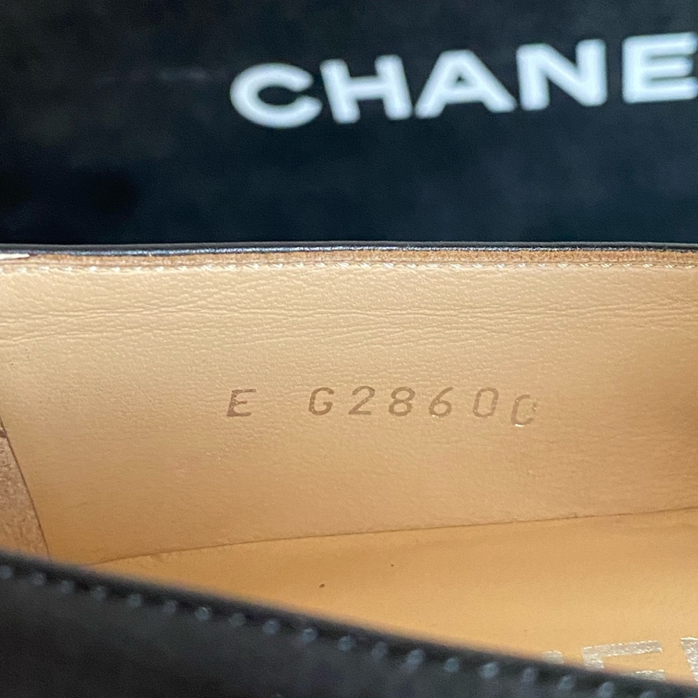 EUC Chanel CC Lambskin Quilted Leather Loafers Flats size 37.5 fits 6.5 - Picture 7 of 11